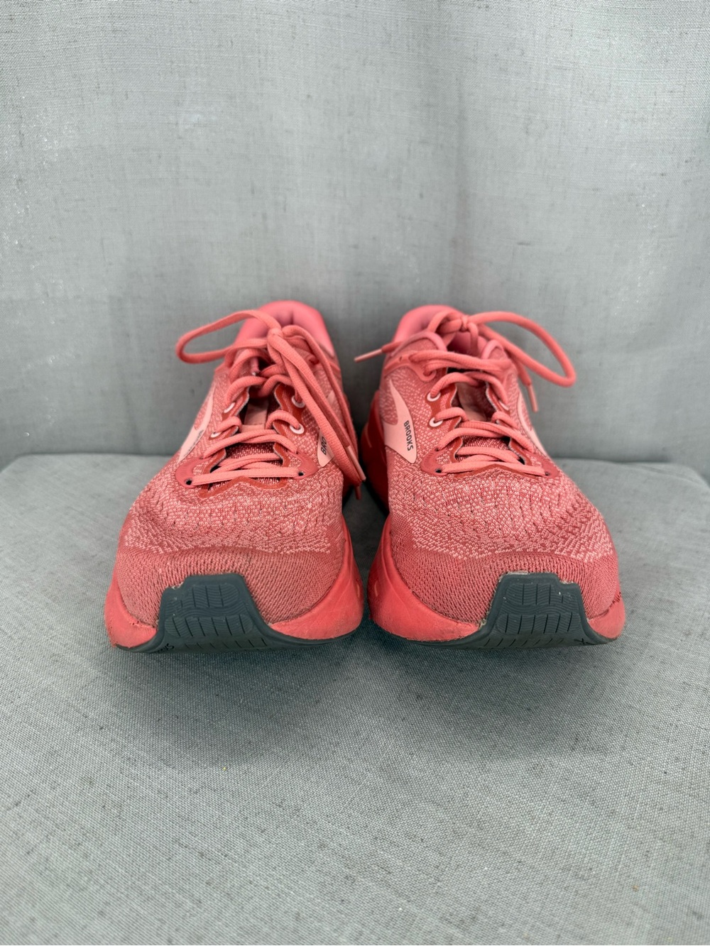 Brooks Women's Ghost Max running shoes in the "Faded Rose/Rosette Sz 10B - Picture 7 of 10